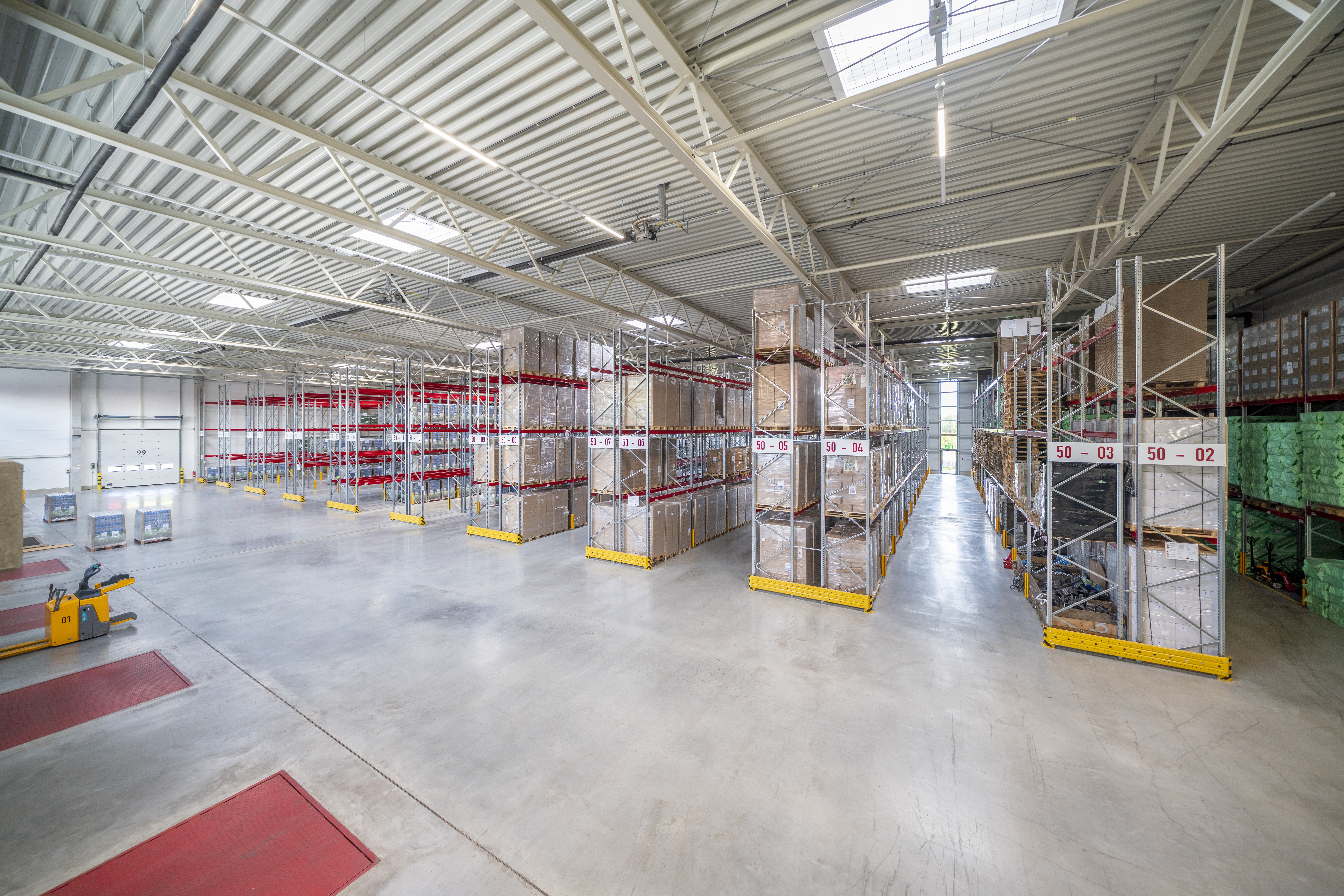 HEINLOTH - the logistic experts - logistic hall Rostock HEINLOTH - the logistic experts - logistic hall Rostock