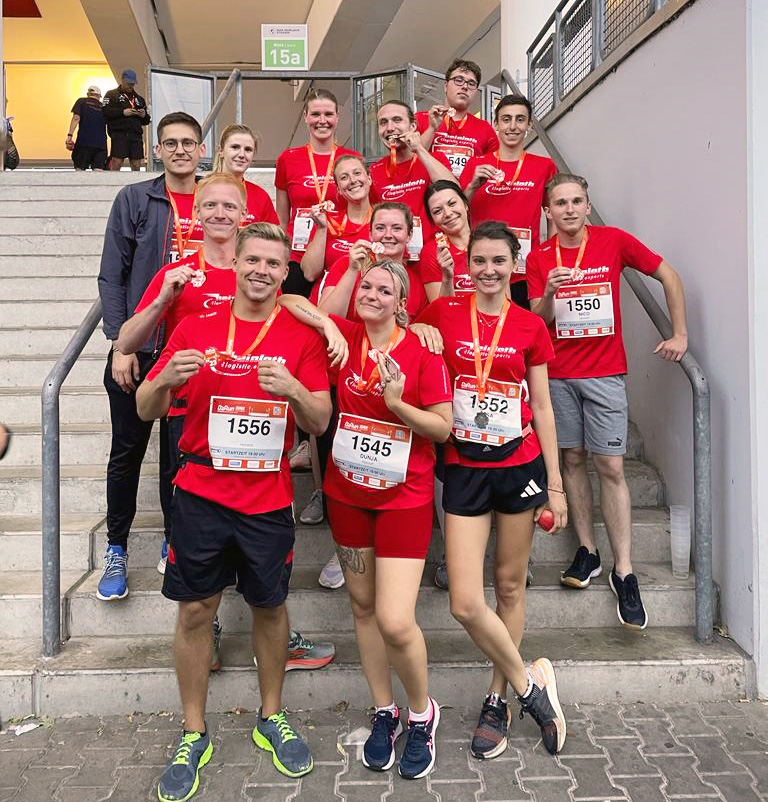 [Translate to Englisch:] B2Run 2023 in Nürnberg - Heinloth-Team